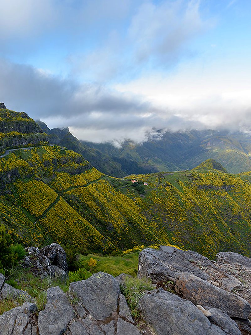 Vale nas montanhas da Madeira